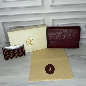 Cartier Must de Cartier Kiss Lock Wallet – Burgundy Leather | Full Inclusion